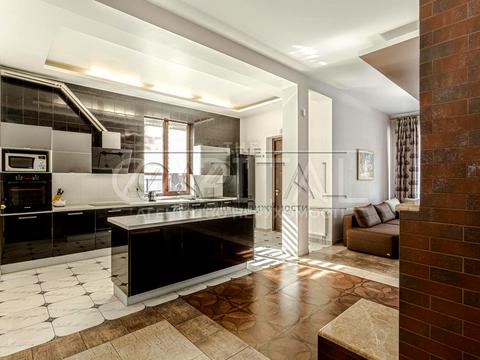 будинок за адресою Радистів вул.