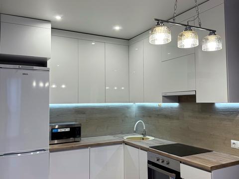 квартира за адресою Миколи Боголюбова вул., 5а