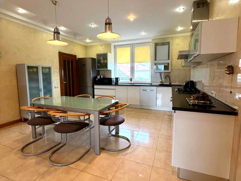 дом по адресу Зелёная ул.