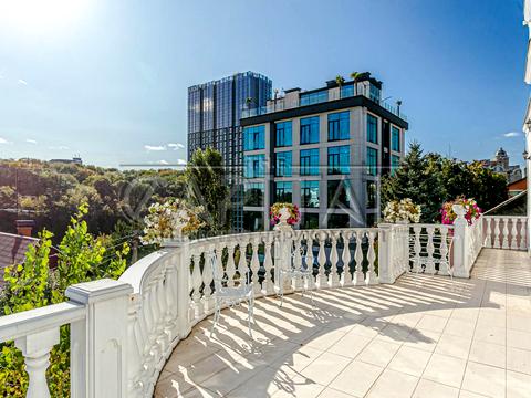 будинок за адресою Редутна вул.