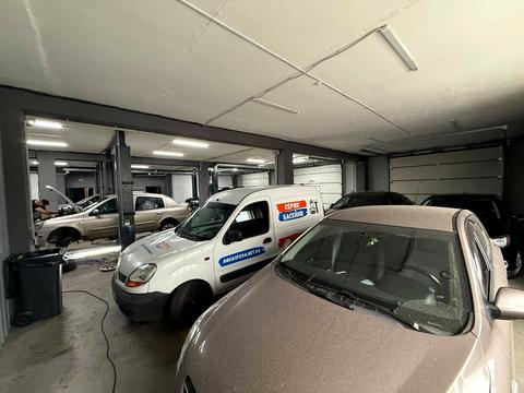 комерційна за адресою Сонячна Набережна вул. (Маршала Малиновського), 76