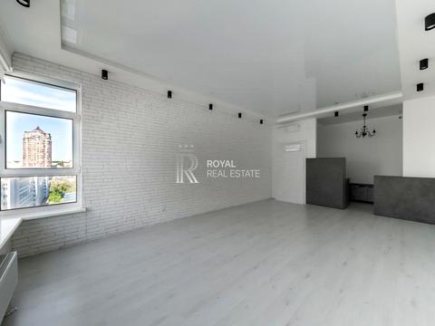 комерційна за адресою Кловський узвіз, 7a