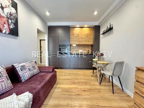 квартира за адресою Михайла Максимовича вул. (Онуфрія Трутенка), 24-д