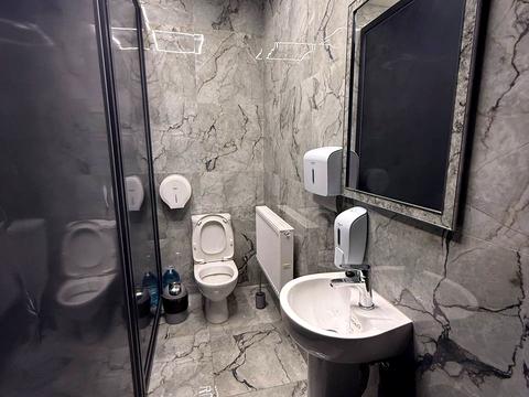 комерційна за адресою Сонячна Набережна вул. (Маршала Малиновського), 76