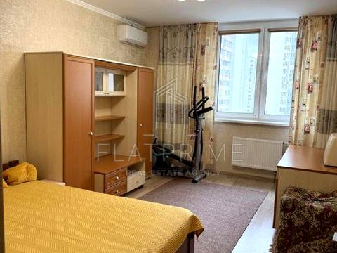 квартира за адресою Олени Пчілки вул., 8