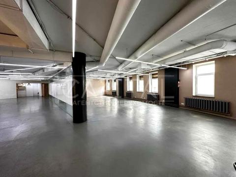 комерційна за адресою Лесі Українки бульв., 23-б