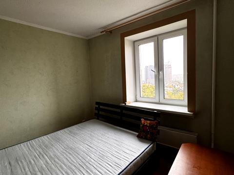 квартира за адресою Менделєєва вул., 12