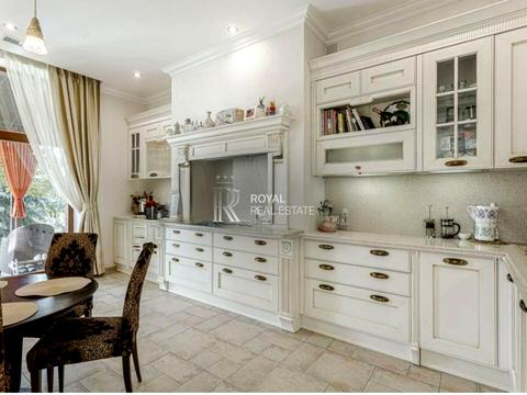 будинок за адресою Лісова вул.