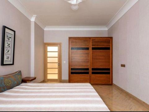 квартира за адресою Дніпровська набережна вул., 14