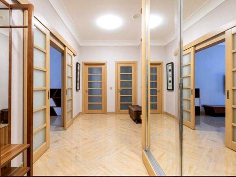 квартира за адресою Дніпровська набережна вул., 14