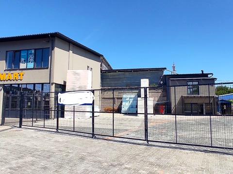 комерційна за адресою Глиняна вул., 74а