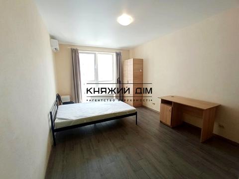 квартира по адресу Ревуцкого ул., 40-В