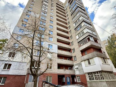 квартира за адресою житловий масив Тополя-3 вул., 8