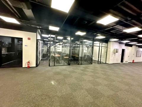 комерційна за адресою Вадима Гетьмана вул., 6