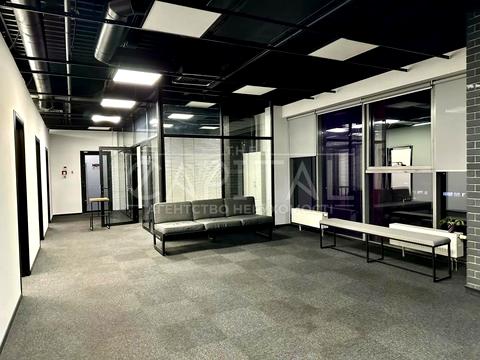 комерційна за адресою Вадима Гетьмана вул., 6