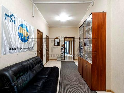 коммерческая по адресу Евгения Коновальца ул. (Щорса), 32-Б