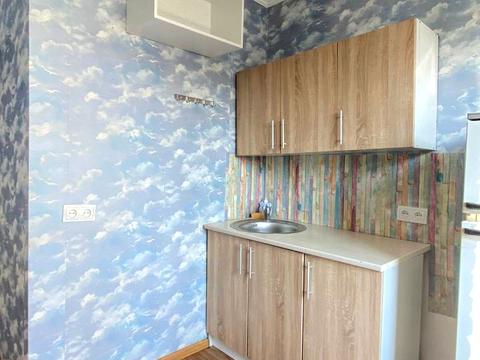 квартира за адресою Леоніда Каденюка просп. (Юрія Гагаріна), 9