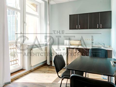 коммерческая по адресу Евгения Коновальца ул. (Щорса), 32-А