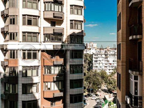 коммерческая по адресу Евгения Коновальца ул. (Щорса), 32-А