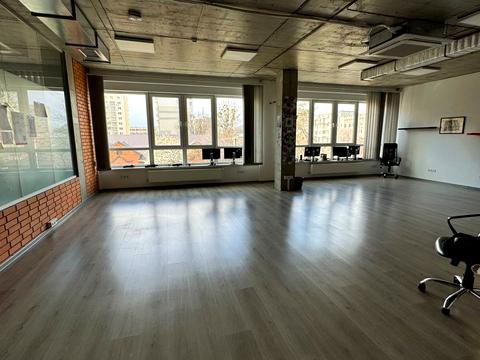 коммерческая по адресу Камʼянецька ул., 1а