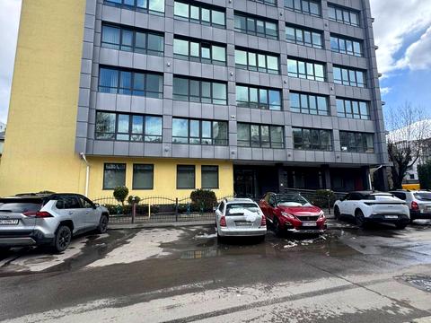 коммерческая по адресу Камʼянецька ул., 1а