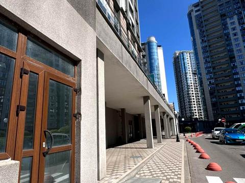 коммерческая по адресу Андрея Верхогляда ул. (Михайла Драгомирова), 18-б