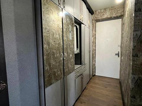 квартира за адресою Соборності вул. (Косіора), 3