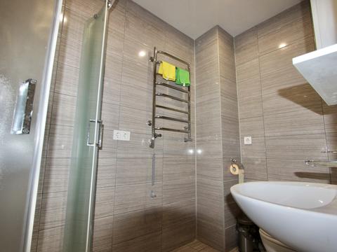 комерційна за адресою Іллі Кокорудза вул., 1