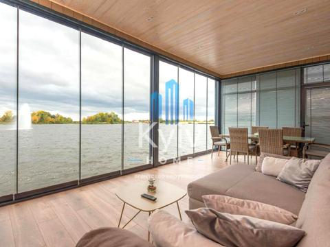 будинок за адресою Кар'єрна вул.