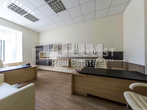 комерційна за адресою Богдана Хмельницького вул., 33/34