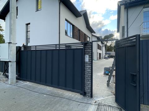 дом по адресу 8 Березня ул.