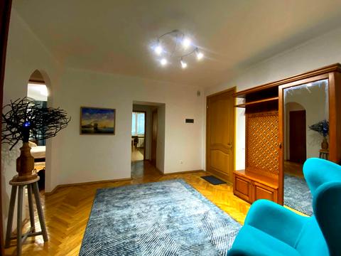 квартира за адресою Тарасівська вул., 21