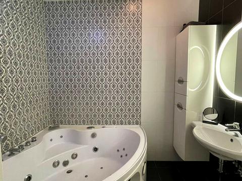 квартира за адресою Райдужний масив вул., 6