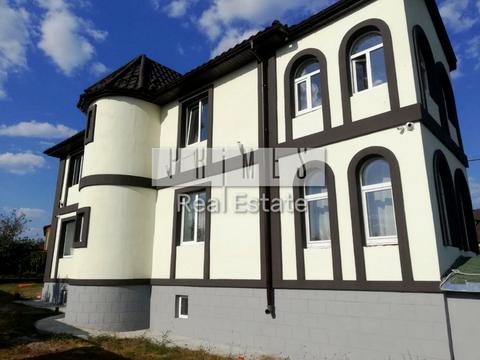 будинок за адресою Квітнева вул.