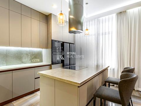 квартира за адресою Андрія Верхогляда вул. (Михайла Драгомирова), 18-А