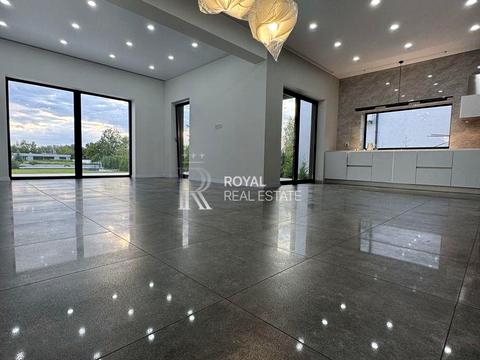 дом по адресу Центральная ул., 1