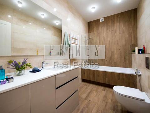 квартира по адресу Андрея Верхогляда ул. (Михайла Драгомирова), 11