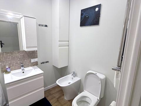 квартира за адресою Регенераторна вул., 4 к3