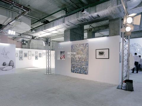 комерційна за адресою Антоновича вул. (Горького), 100