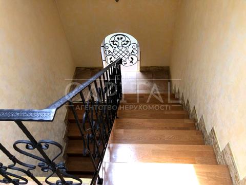 будинок за адресою Сергія Світославського