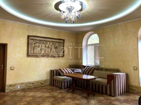 будинок за адресою Сергія Світославського