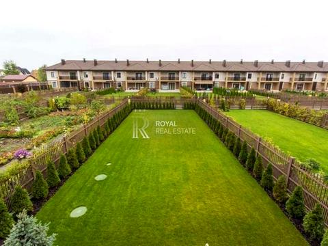 будинок за адресою Абрикосова вул.