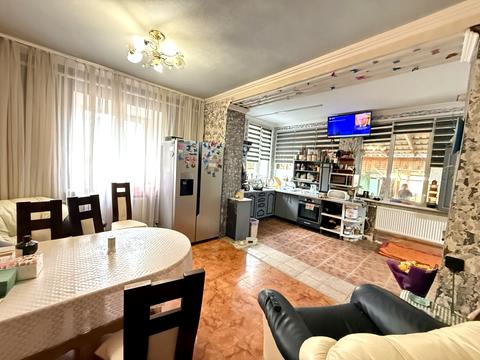 будинок за адресою с. Піщане, Андрія Болтушенка