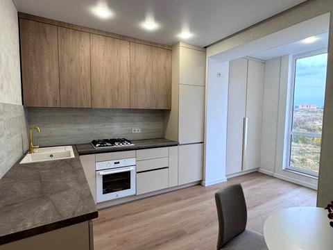 квартира за адресою Панаса Мирного вул., 16