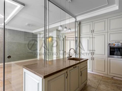 комерційна за адресою Кловський узвіз, 7а