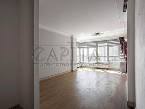 комерційна за адресою Кловський узвіз, 7а