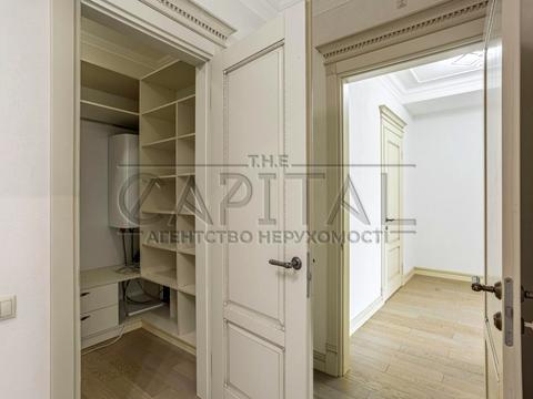 комерційна за адресою Кловський узвіз, 7а