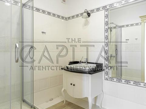 комерційна за адресою Кловський узвіз, 7а