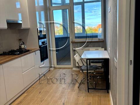 квартира за адресою Сімейна вул., 3