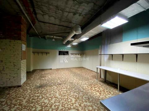 комерційна за адресою Лесі Українки бульв., 7-А